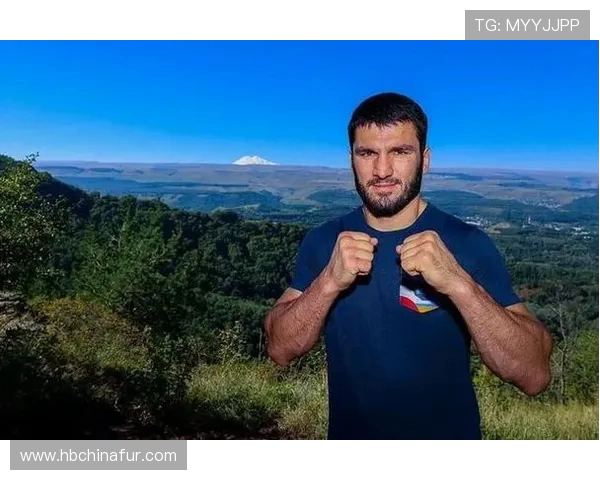 俄罗斯拳王与泰拳王的巅峰对决谁将赢得荣耀之战