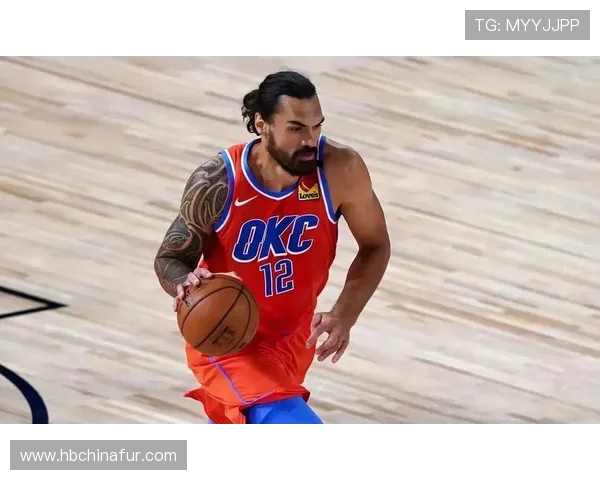 海王与亚当斯的巅峰对决谁能在海洋与陆地之间夺得胜利