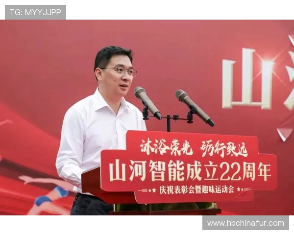 专访周敏:探寻飞盘运动崛起背后的成功秘诀与发展之路 专访周敏:探寻飞盘运动崛起背后的成功秘诀与发展之路