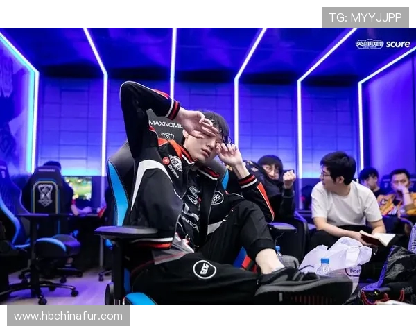 和平精英战场策略分析：EDG战队的快速反应与战术执行探秘